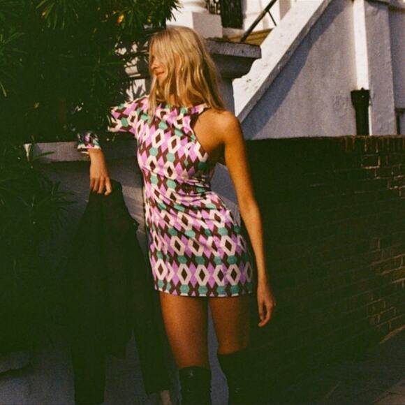 Zara Dresses & Skirts - Zara Women's  Geometric Print One Arm Mini Dress Size M Date Night Sexy